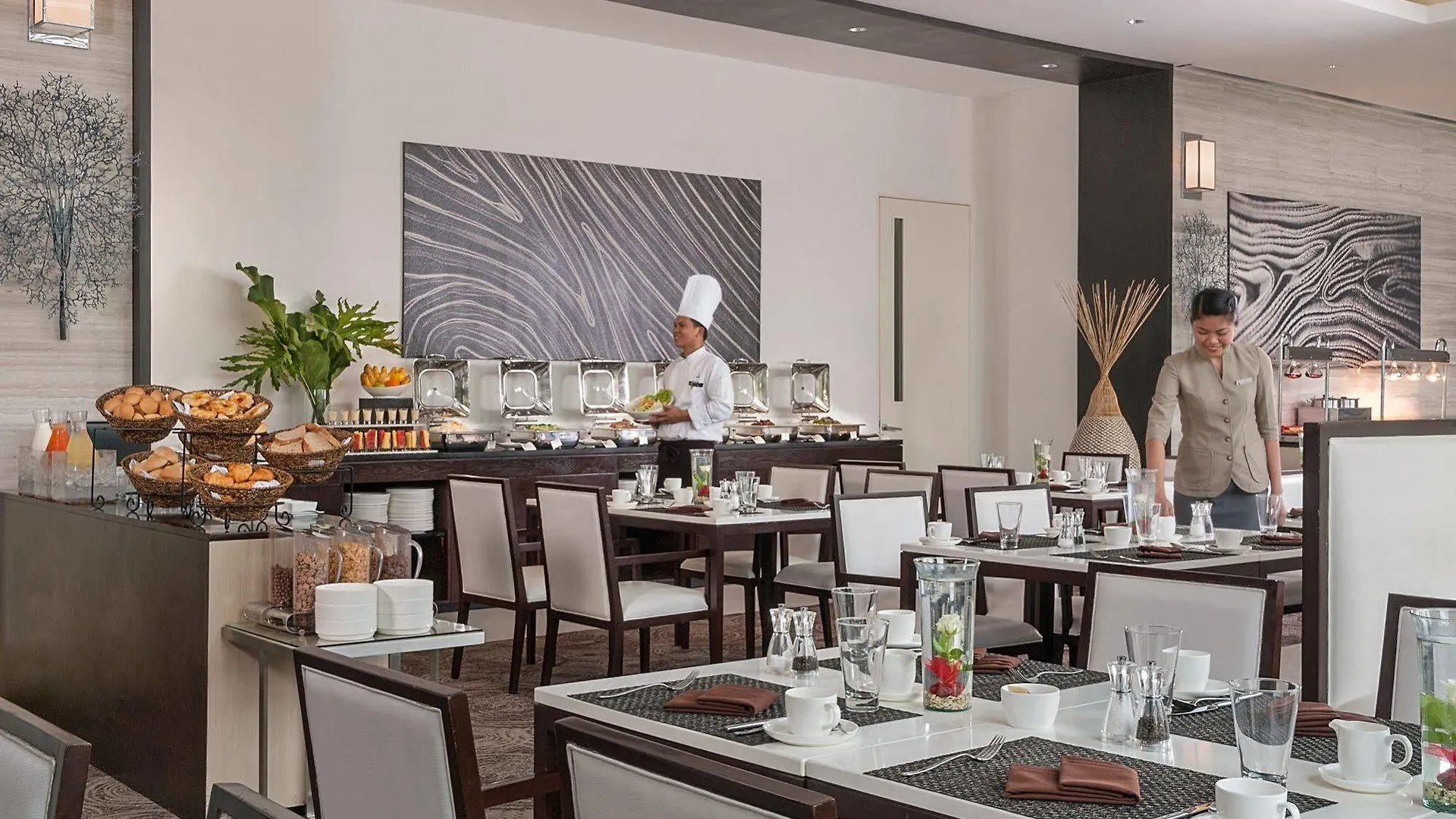 Hotel Seda Abreeza - Newly Renovated Davao